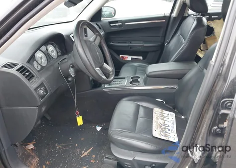 2010 Chrysler 300 Touring from USA, damaged, VIN 2C3CA5CV6AH105996